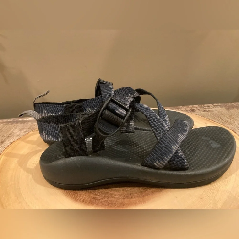 Chaco Kids EcoTread sport Black‎ & Gray Sandals Size 4